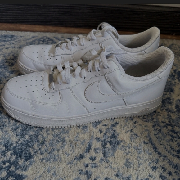 Nike Men's White Sneakers